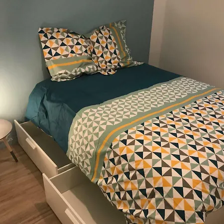 Nid Douillet Sur Plateau