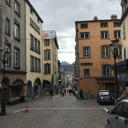 Nid Douillet Sur Plateau Lejlighed Clermont-Ferrand